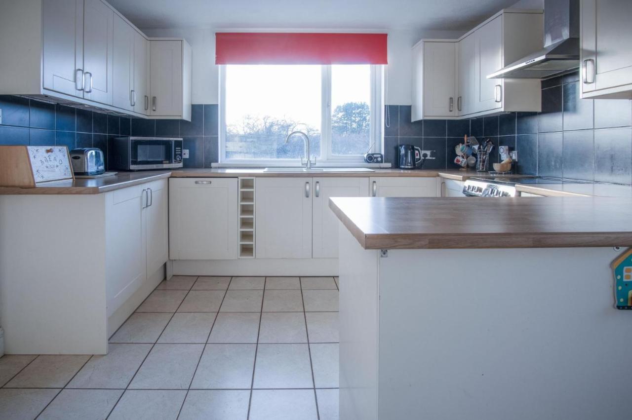Maytree Cottage - 4 Bedroom Holiday Home - Tenby Luaran gambar