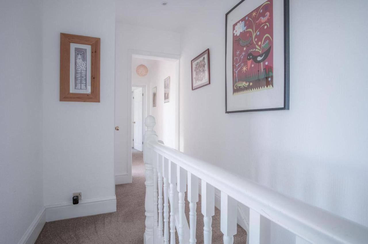 Maytree Cottage - 4 Bedroom Holiday Home - Tenby Luaran gambar